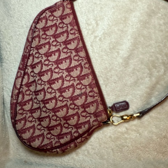 DIOR RED TROTTER SADDLE - Picture 7 of 7